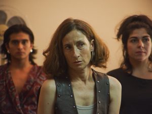 “Historia & Geografía”: La incorrecta comedia protagonizada por Amparo Noguera que aborda los orígenes de Chile y su identidad actual.