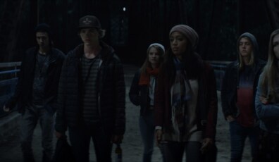 (Front row, L-R): Owen Teague as Duncan, Joel Courtney as Brandon Maibaum and Samantha Logan as Davara in a scene from 20th Century Studios’ THE EMPTY MAN. Photo courtesy of 20th Century Studios. © 2020 20th Century Studios. All Rights Reserved.