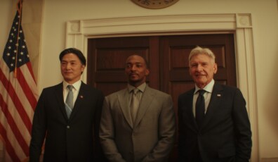 (L-R): Prime Minister Ozaki (Takehiro Hira), Captain America/Sam Wilson (Anthony Mackie), and President Thaddeus Ross (Harrison Ford) in Marvel Studios' CAPTAIN AMERICA: BRAVE NEW WORLD. Photo courtesy of Marvel Studios. © 2024 MARVEL.