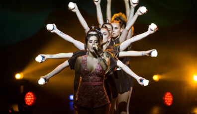 denise rosenthal movistar arena