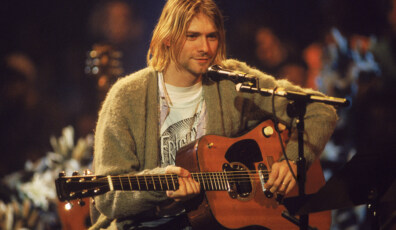American singer and guitarist Kurt Cobain (1967 - 1994), performs with his group Nirvana at a taping of the television program 'MTV Unplugged,' New York, New York, Novemeber 18, 1993. (Photo by Frank Micelotta/Getty Images)