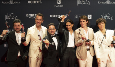 la sociedad de la nieve premios platino