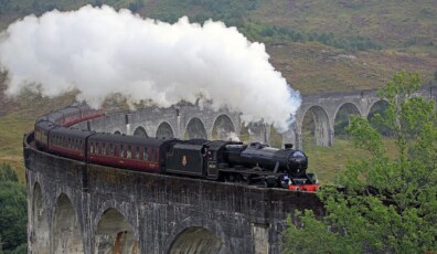 the-jacobite-steam-train-maria-gaellman